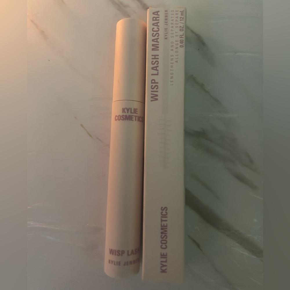 Kylie Cosmetics - wisp lash mascara